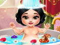 遊戲Snow White Baby Bath